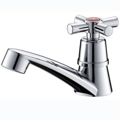 Grifo de lavabo cromado de un solo mando con cartucho cerámico para baño de edificio de oficinas