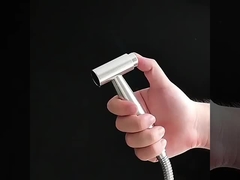 Pistola de agua de baño Compañero Mujer Lavadora de hogar Boquilla de alta presión Rinceo gris claro