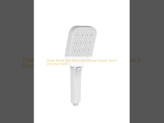 Tres modos de ducha de agua caliente y fría con acabado cromado
